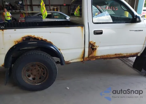 2001 Toyota Tacoma из США, поврежденный, VIN 5TEPM62N91Z841539